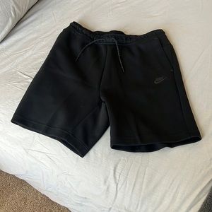 Nike Large Black Athletic Shorts